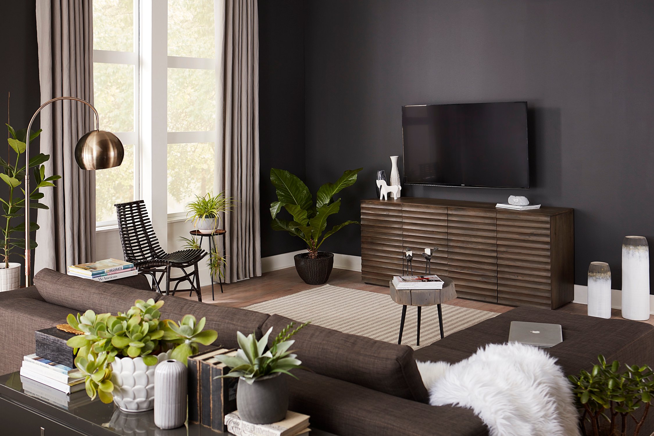 Why Your TV Wall Is Practically Made for the Dark Wall Trend